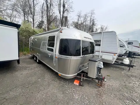 2018 Airstream International 27FB — photo 1