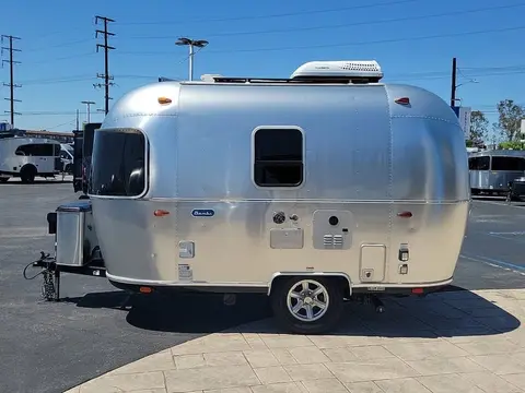 2024 Airstream Bambi — photo 4