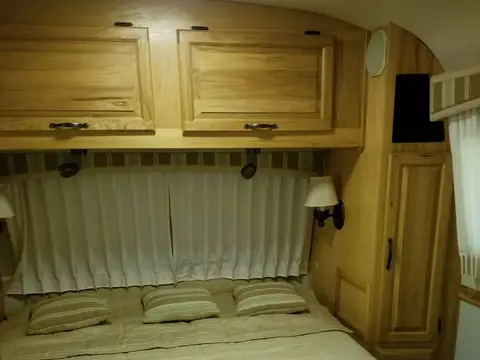 2007 Airstream Classic Limited; slideout 30 ft — photo 3