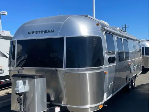 2019 Airstream International Serenity 30RB twin — photo 3