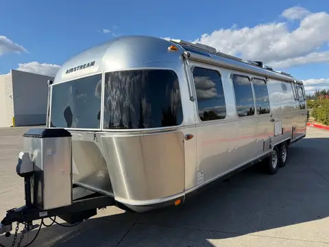 2016 Airstream Classic — photo 4