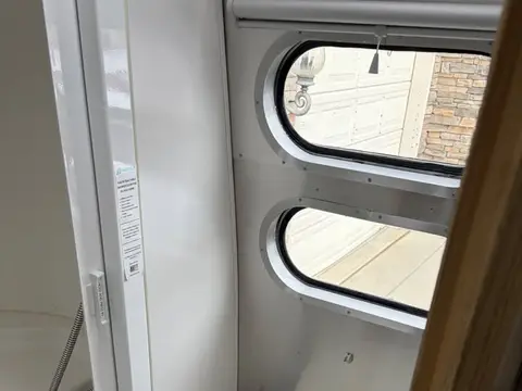 2018 Airstream Flying Cloud 19CB — photo 5