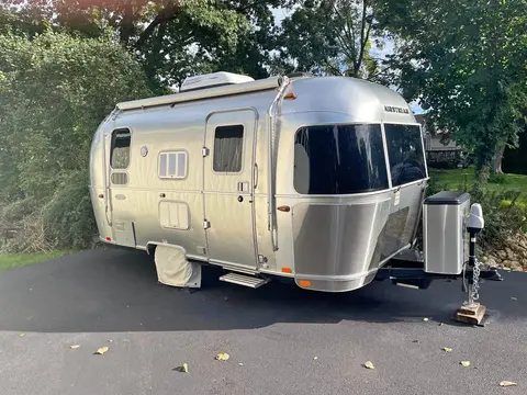 2019 Airstream Flying Cloud — photo 1