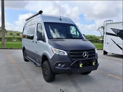 2025 Airstream Interstate AWD 19X — photo 1