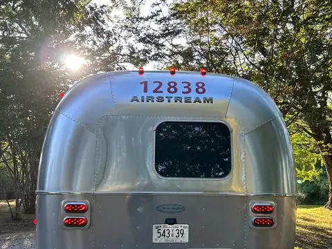 2015 Airstream Flying Cloud Bunk 30 ft — photo 5