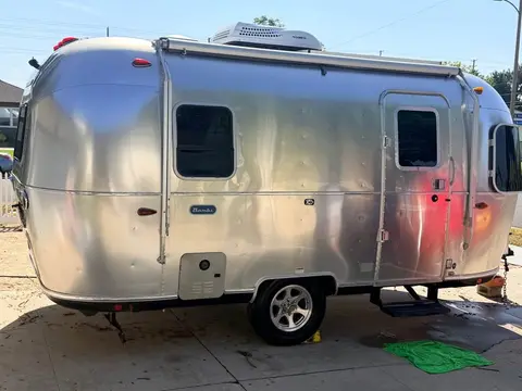 2021 Airstream Bambi — photo 4