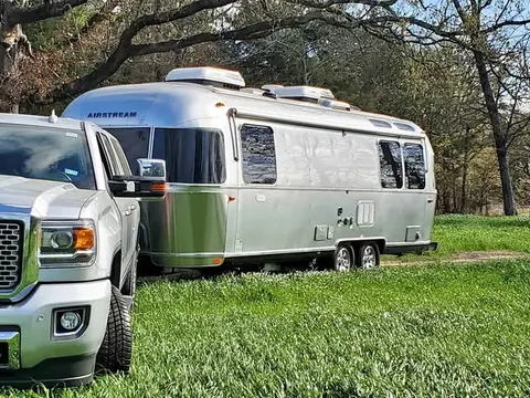 2020 Airstream Flying Cloud 27 ft — photo 1