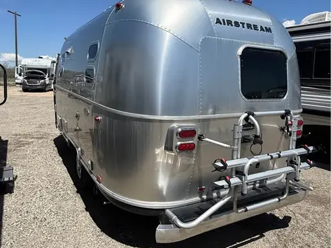 2017 Airstream Flying Cloud m 19 — photo 3