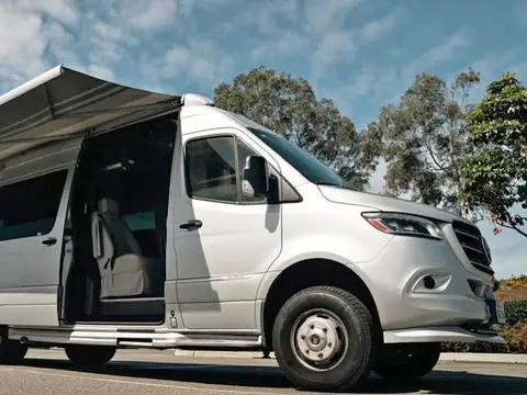 2021 Airstream Interstate 24GT 4WD — photo 1