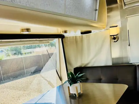 2020 Airstream International Serenity 27FB; — photo 5