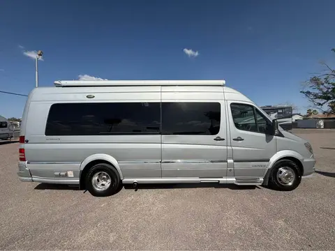 2016 Airstream Interstate Grand Tour — photo 2