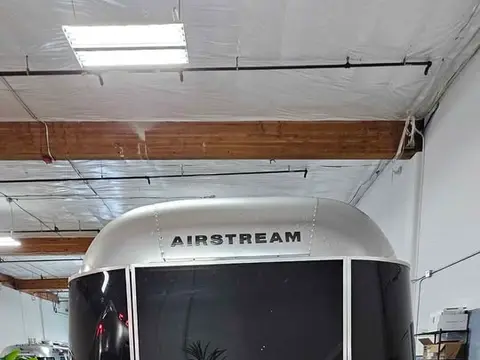 2024 Airstream Caravel 20FB — photo 3