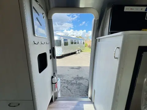 2026 Airstream Bambi 20FB — photo 4