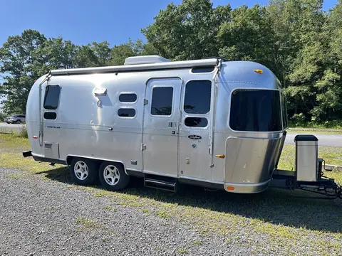 2007 Airstream Safari SE LS 23 ft — photo 1