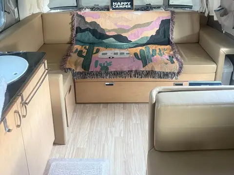 2016 Airstream Flying Cloud — photo 4