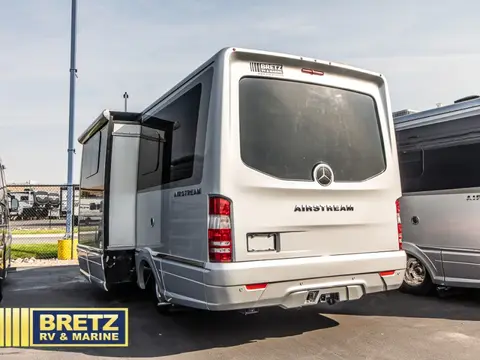 2022 Airstream Atlas Murphy Suite — photo 3
