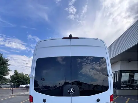 2017 Airstream Interstate twin bed mercedes — photo 3