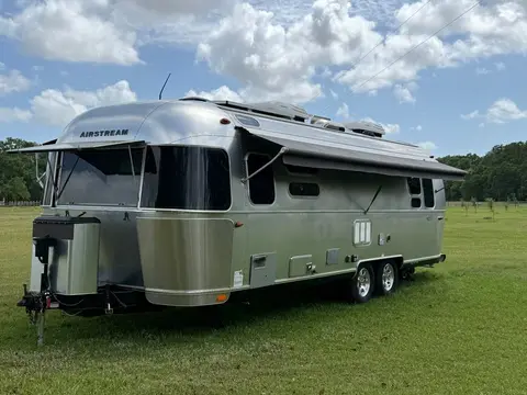 2019 Airstream Flying Cloud 28RB queen — photo 4