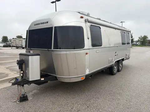 2024 Airstream Tradewind 25FBQ (Rear Hatch) — photo 4