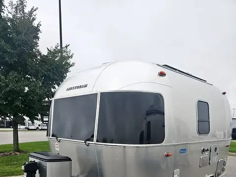 2024 Airstream Bambi 16RB 16 ft 4 in — photo 1