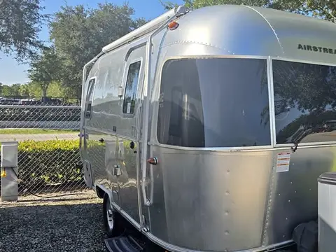 2023 Airstream Bambi 19CB — photo 1