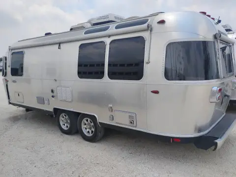 2016 Airstream Flying Cloud — photo 1