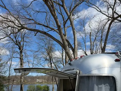 2023 Airstream Flying Cloud — photo 2