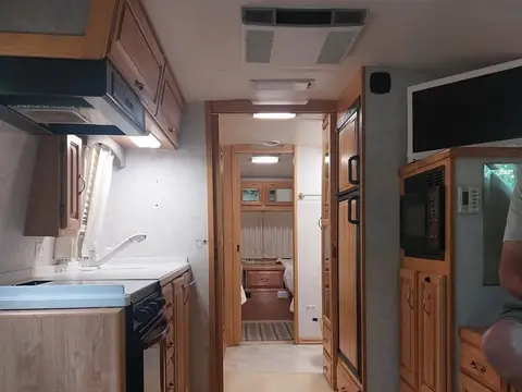 2004 Airstream Classic 27 ft 11 in — photo 3