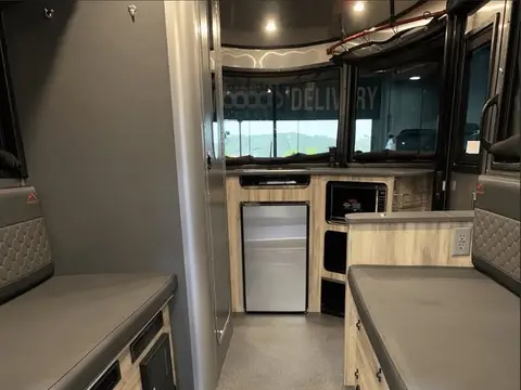 2020 Airstream Basecamp X — photo 3