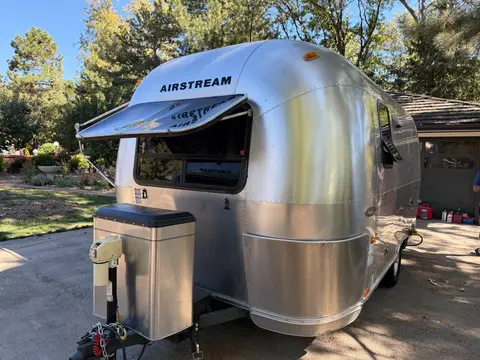 2007 Airstream Bambi Safari; 75th Anniversary Edition; 19' 19 ft — photo 2