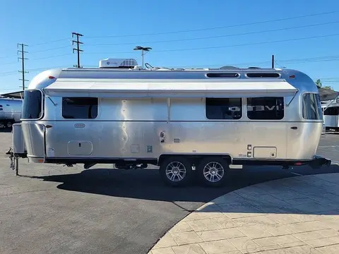 2026 Airstream Tradewind — photo 4