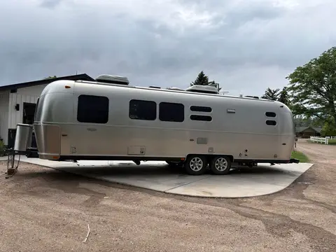 2015 Airstream Flying Cloud 30FB — photo 5