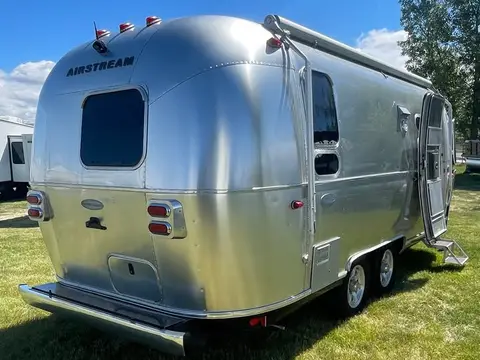 2019 Airstream Flying Cloud 23CB — photo 4