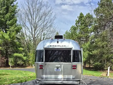 2023 Airstream Globetrotter TB 27 ft — photo 3