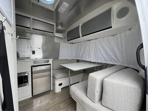 2021 Airstream Bambi — photo 4