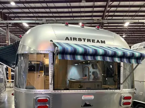 2026 Airstream International Twin — photo 5