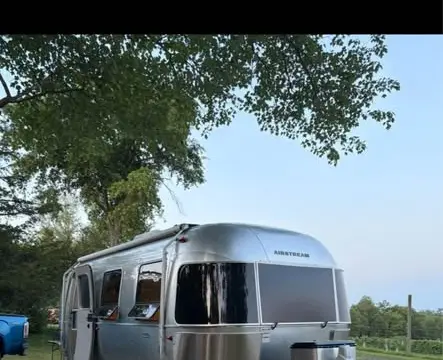 2022 Airstream Bambi 22 ft — photo 4