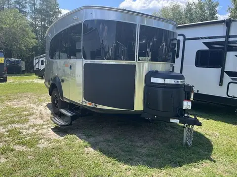 2027 Airstream Basecamp Xe 20Xe — photo 2