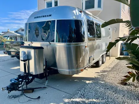 2017 Airstream Flying Cloud 23 ft — photo 5