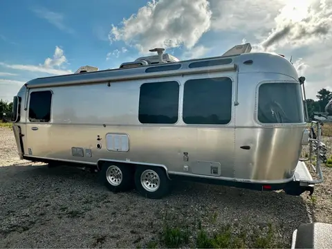 2014 Airstream International Serenity — photo 5