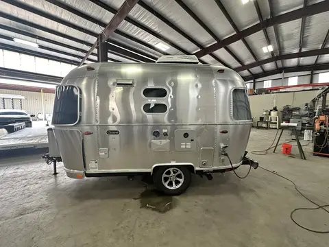 2021 Airstream Caravel 16RB — photo 1