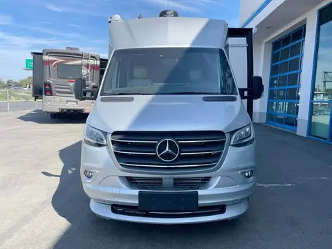 2022 Airstream Atlas — photo 5