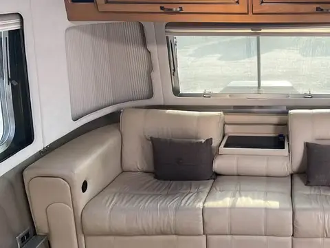 2019 Airstream Classic 30RD — photo 5