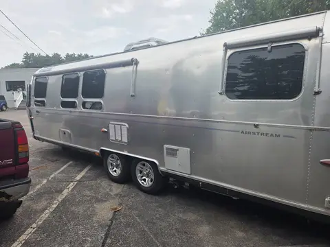 2014 Airstream Classic 31RB — photo 4