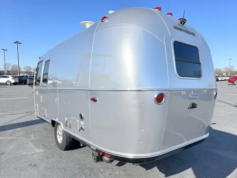 2024 Airstream Bambi 22FB — photo 5