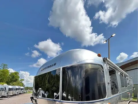 2018 Airstream Flying Cloud 30FB — photo 1