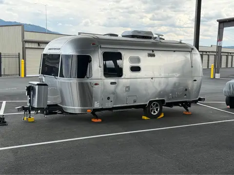 2023 Airstream Caravel — photo 5