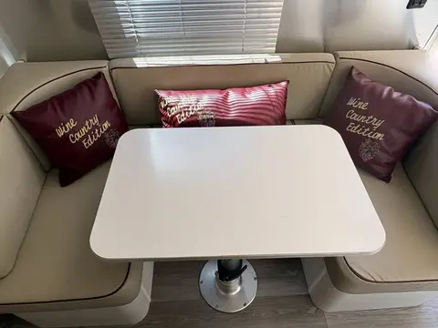2019 Airstream Sport 22FB — photo 5