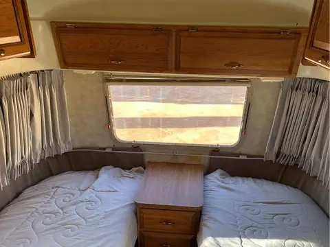 1990 Airstream Excella — photo 5