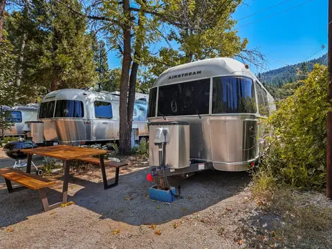 2016 Airstream International Signature 23 ft — photo 3